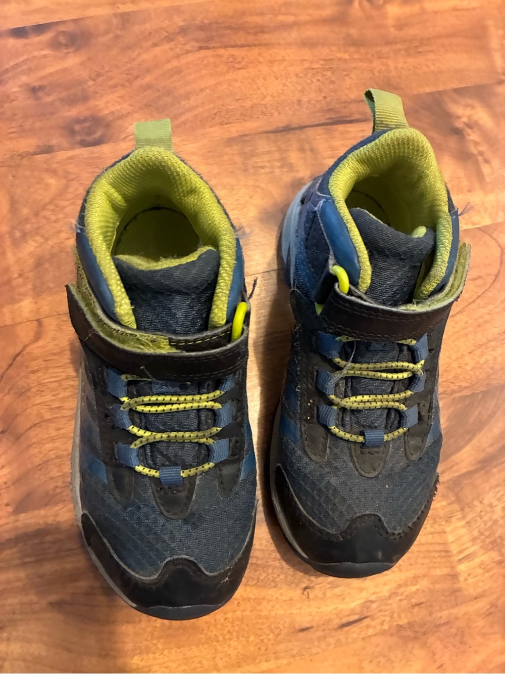 Merrell Kids Navy and Lime Trail Lace-Style Hook-and-Loop Sneakers